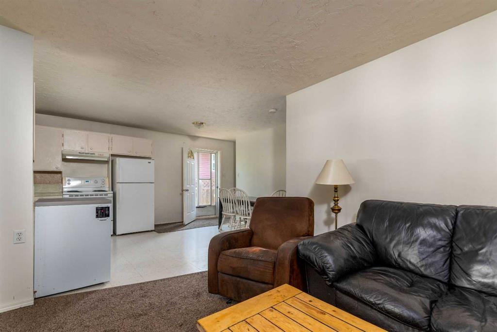 Fifth View of 206 MAIN Street , NONE, Lashburn, Saskatchewan, S0M 1H0