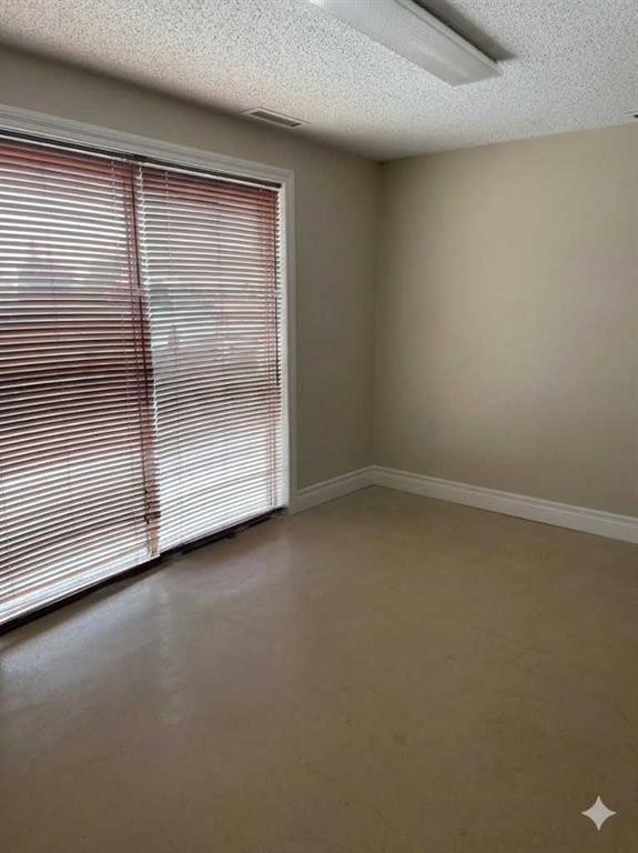 Fifth View of 3, 1115 48 Avenue SE, Highfield, Calgary, Alberta, T2G 2A7