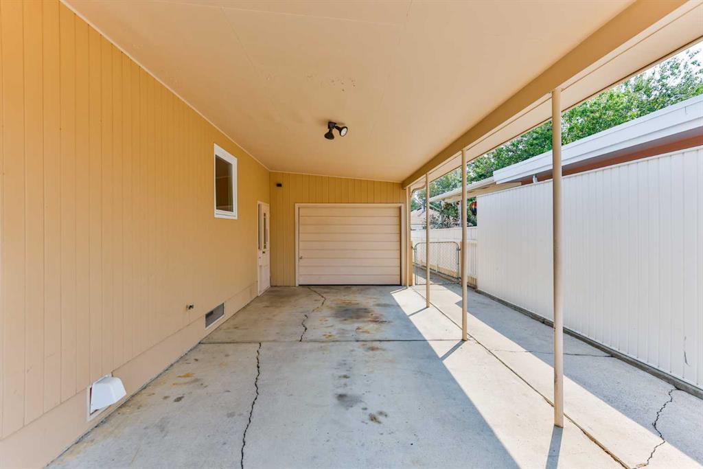 Fourth View of 2206 16 Avenue S, Agnes Davidson, Lethbridge, Alberta, T1K 0Z6