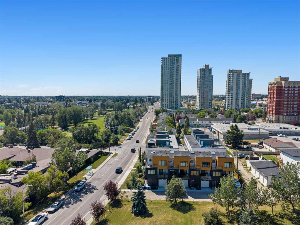 Third View of 3, 3355 Spruce Drive SW, Spruce Cliff, Calgary, Alberta, T3C 3A3