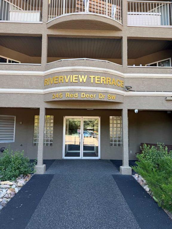 315, 245 Red Deer Drive SW, A2333502, Alberta,
