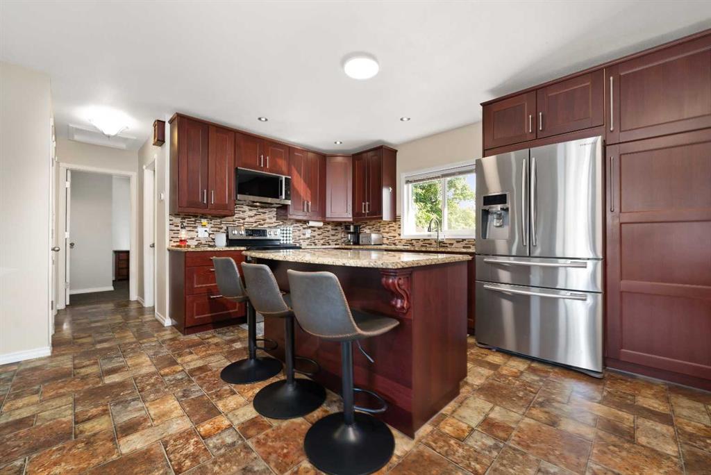 33 3 Avenue E, A2333511, Alberta,