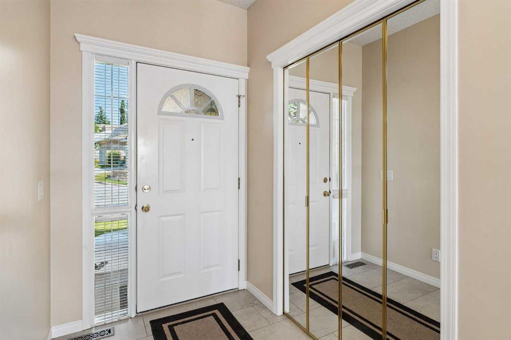 Fourth View of 42 Scimitar Circle NW, Scenic Acres, Calgary, Alberta, T3L 2C8