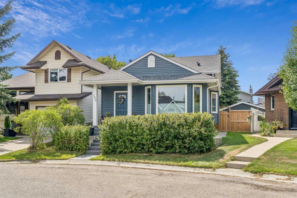 MLS® listing #114571335 for sale located at 123 Riverbrook Road SE