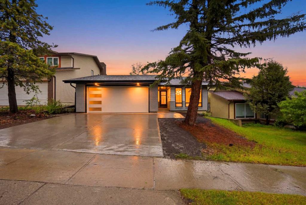 Third View of 300 Edgehill Drive NW, Edgemont, Calgary, Alberta, t3a2S3