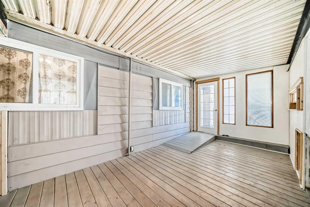 Fifth View of 212, 3223 83 Street NW, Greenwood/Greenbriar, Calgary, Alberta, T3B 5N4