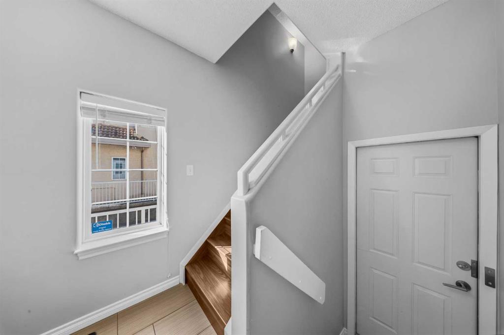 Fourth View of 501 Patterson View SW, Patterson, Calgary, Alberta, T3H 3J9