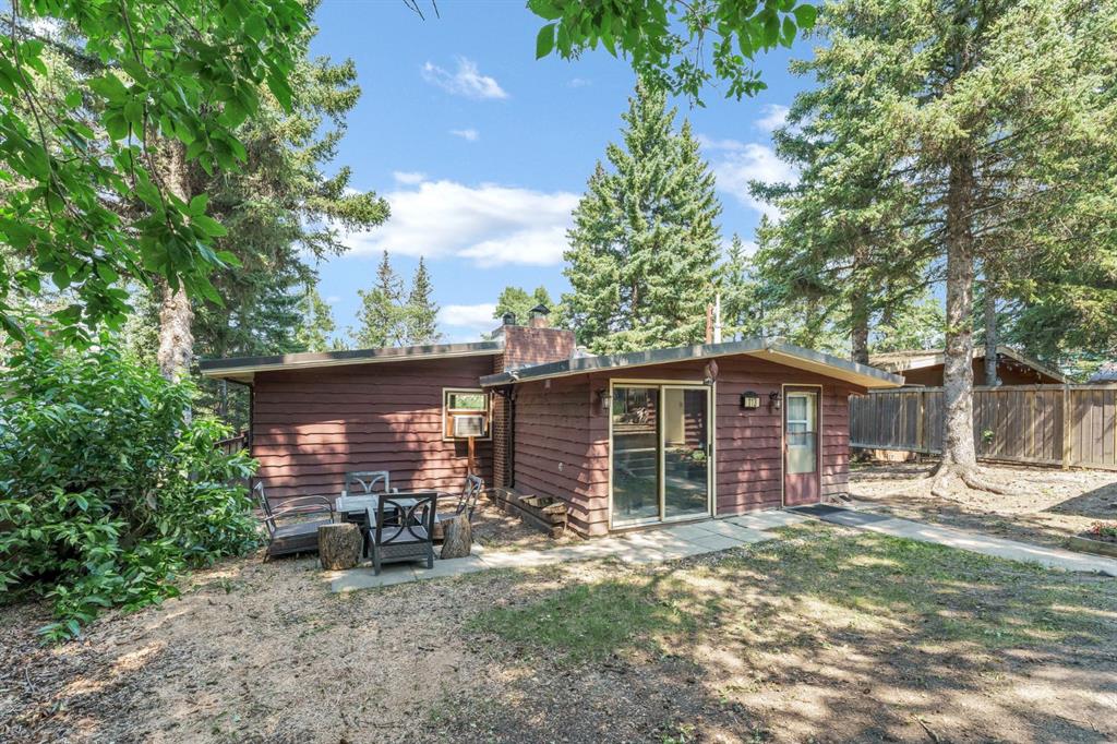 113 5 Avenue , A2333847, Alberta,