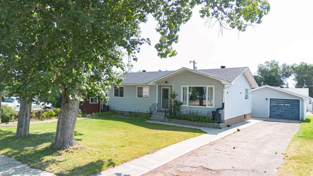 MLS® listing #114605284 for sale located at 5005 53 Street 
