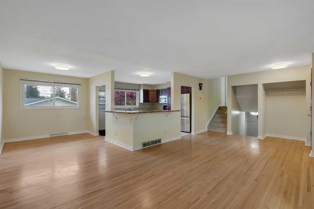 Fifth View of 8432 Elbow Drive SW, Haysboro, Calgary, Alberta, T2V 1K8