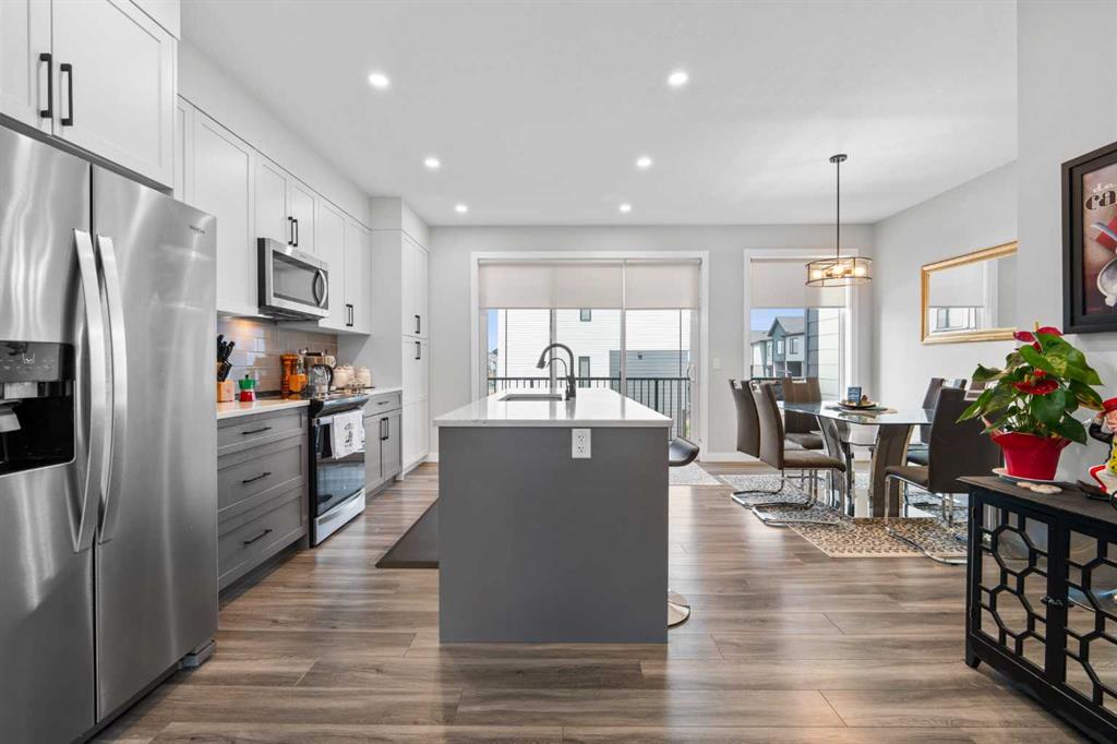 Third View of 32 Evanscrest Court NW, Evanston, Calgary, Alberta, T3P 1S2