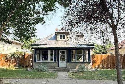 1020 Yuill Street SE, A2333945, Alberta,