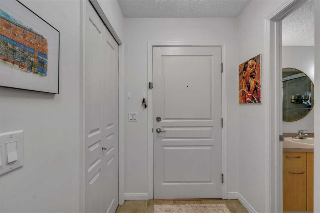 Third View of 214, 5115 Richard Road SW, Lincoln Park, Calgary, Alberta, T3E 7M7