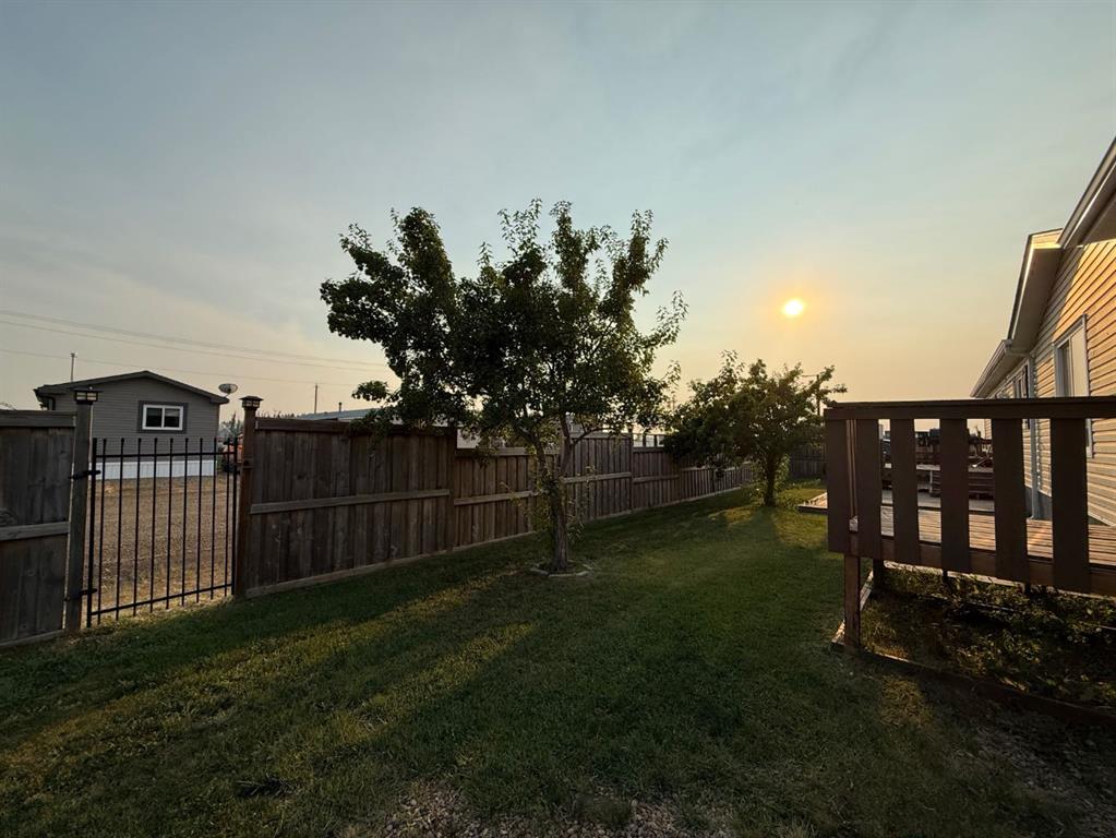 Fifth View of 48, 349 Railway Avenue , NONE, Duchess, Alberta, T0J 0Z0