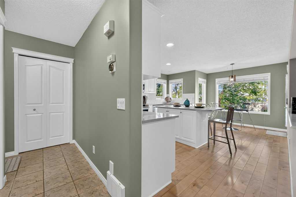 Fourth View of 141 Douglas Glen Manor SE, Douglasdale/Glen, Calgary, Alberta, T2Z 3Y5