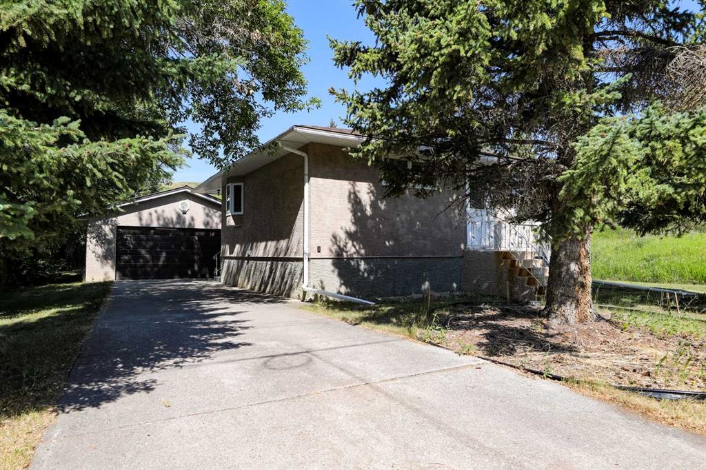 1142 Coleman Avenue , A2334038, Alberta,