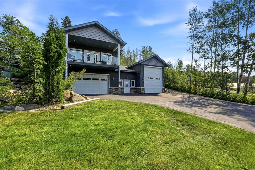 707 Elk Street , A2334041, Alberta,