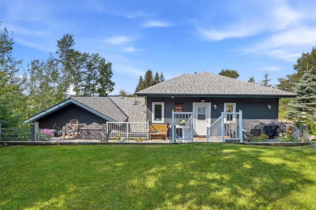 Fourth View of 707 Elk Street , NONE, Sunbreaker Cove, Alberta, T0C 0J0