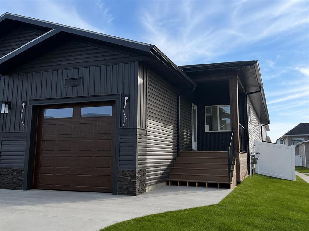 83 Gray Close , A2334052, Alberta,