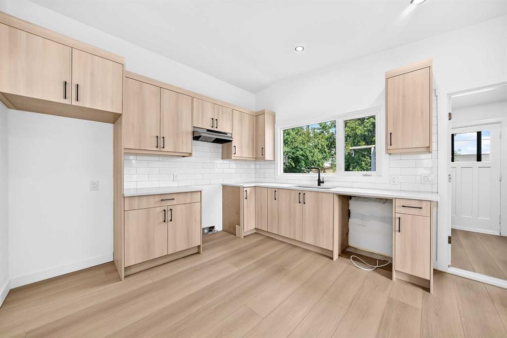 Fourth View of 5134 43 Street , NONE, Olds, Alberta, T4H 1A8