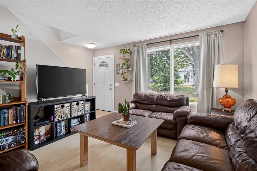 Fifth View of 137, 999 Canyon Meadows Drive SW, Canyon Meadows, Calgary, Alberta, T2W 2S6