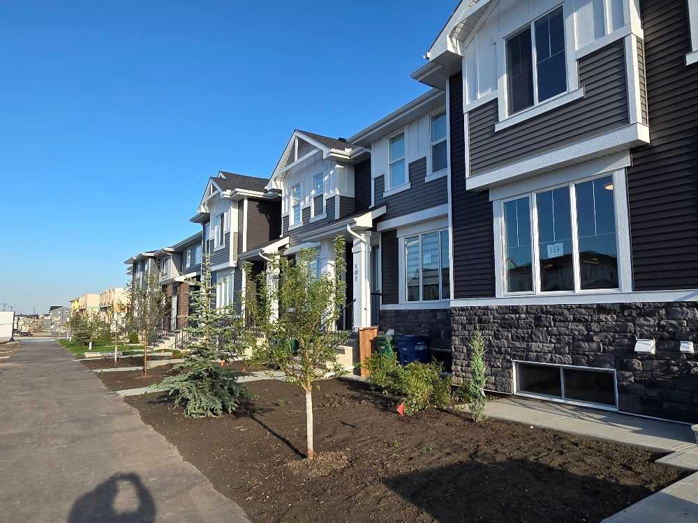 Third View of 195 Lanark Boulevard SE, Lanark, Airdrie, Alberta, T4A 3R7
