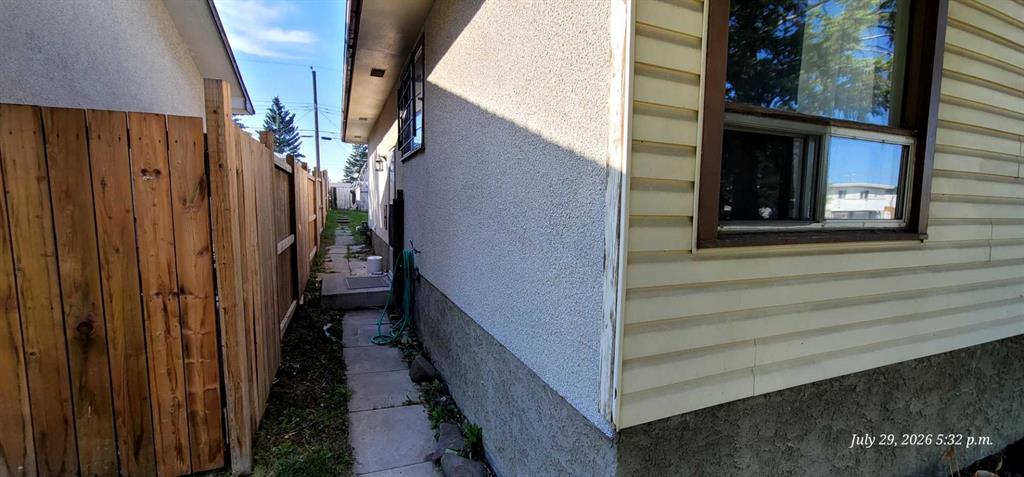 Fifth View of 176 Penbrooke Close SE, Penbrooke Meadows, Calgary, Alberta, T2A 3P1