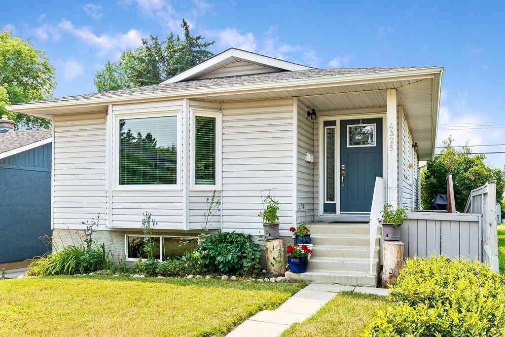 Third View of 4325 70 Street NW, Bowness, Calgary, Alberta, T3B 2K4