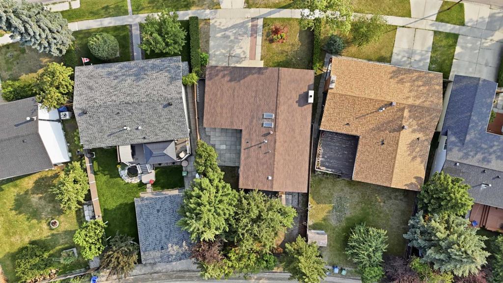 Fifth View of 731 Queensland Drive SE, Queensland, Calgary, Alberta, T2J 4S8