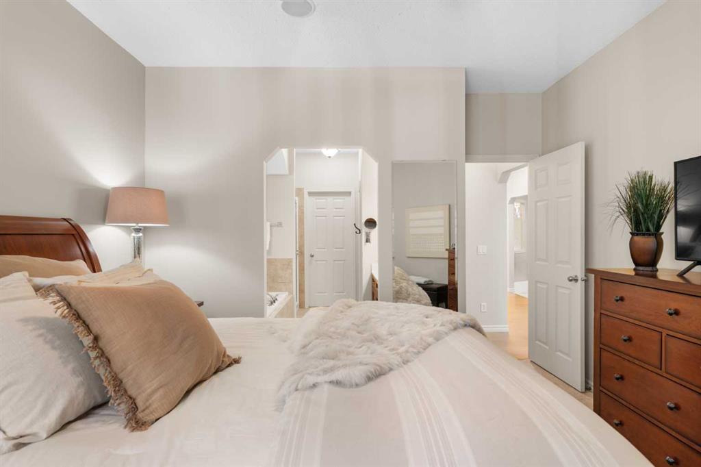 Fifth View of 50 Wentworth Landing SW, West Springs, Calgary, Alberta, T3H5X1