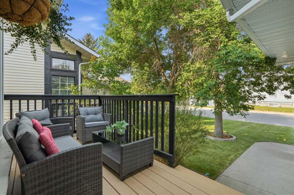 Fourth View of 161 Douglasbank Way SE, Douglasdale/Glen, Calgary, Alberta, T2Z 1V7