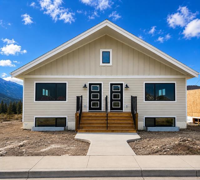 715 A & B Geikie Street , A2334344, Alberta,