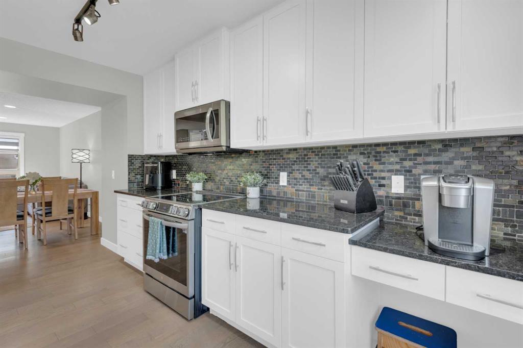 Fifth View of 24 Aspen Hills Common SW, Aspen Woods, Calgary, Alberta, T3H 0R7