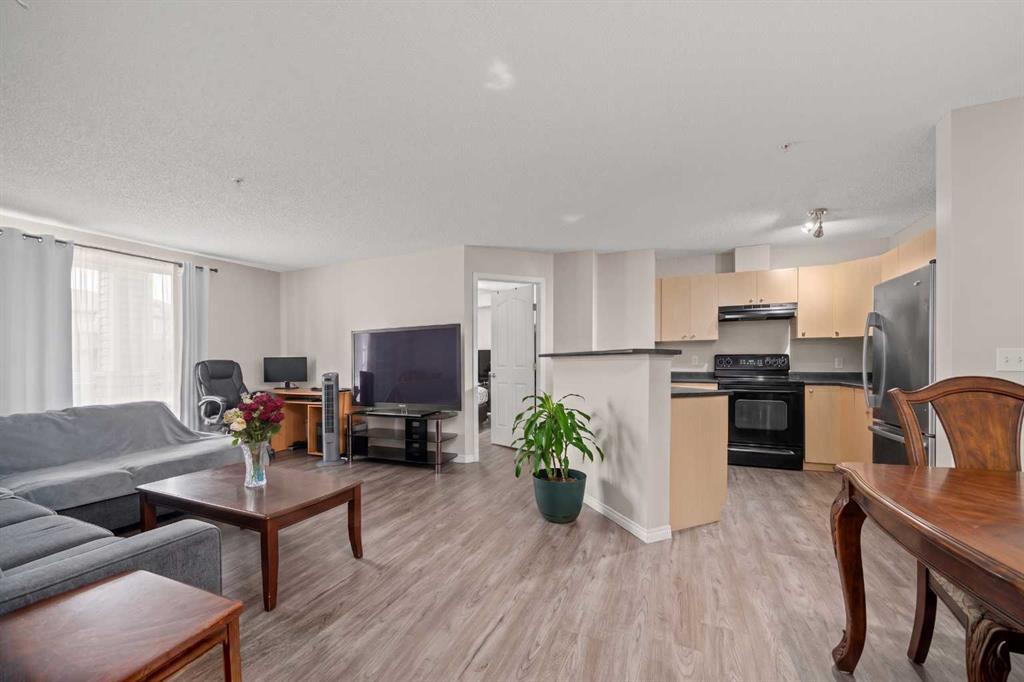 Fourth View of 2105, 2371 Eversyde Avenue SW, Evergreen, Calgary, Alberta, T2Y 4S3