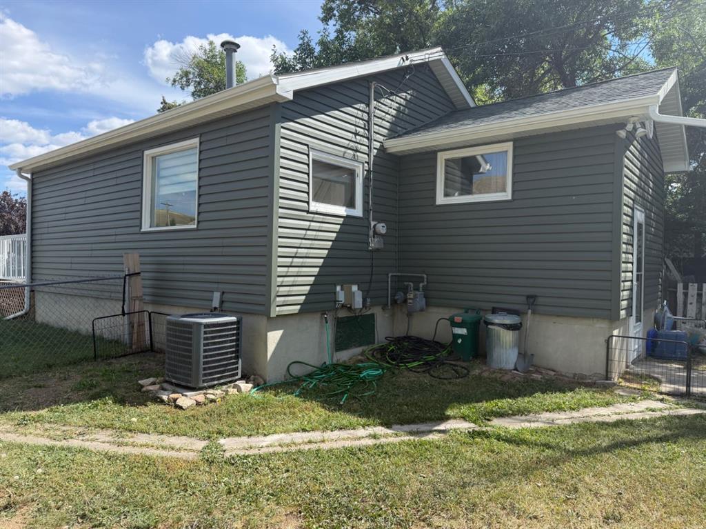 Fourth View of 97 Villa Street , North Drumheller, Drumheller, Alberta, T0J0Y1