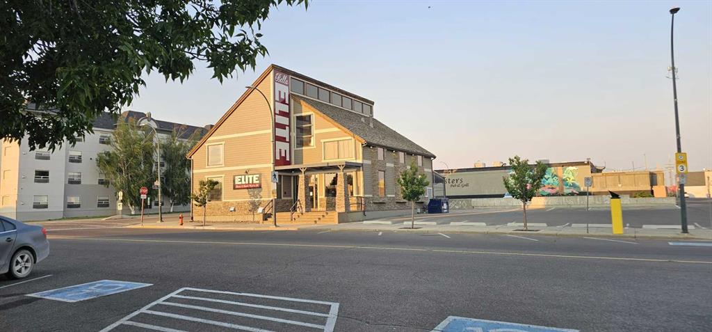 Second View of 806 2 Avenue S, Downtown, Lethbridge, Alberta, T1J 0C6