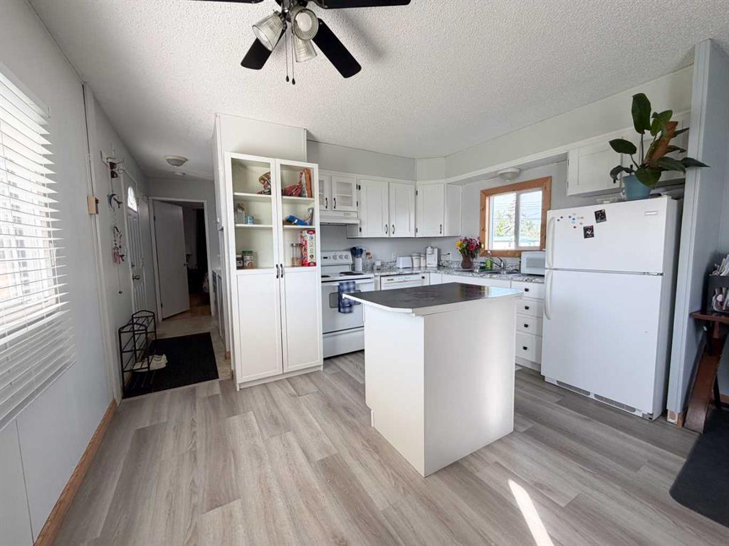Fourth View of 4527 47 AVE Avenue N, NONE, Mayerthorpe, Alberta, T0E 1N0