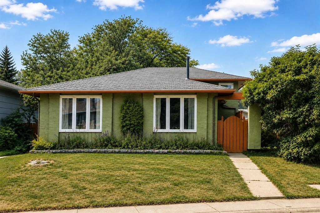 136 Midlawn Close SE, A2334441, Alberta,