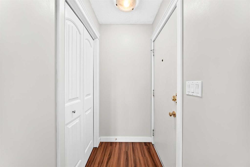 Fourth View of 136 Midlawn Close SE, Midnapore, Calgary, Alberta, T2X 1A8