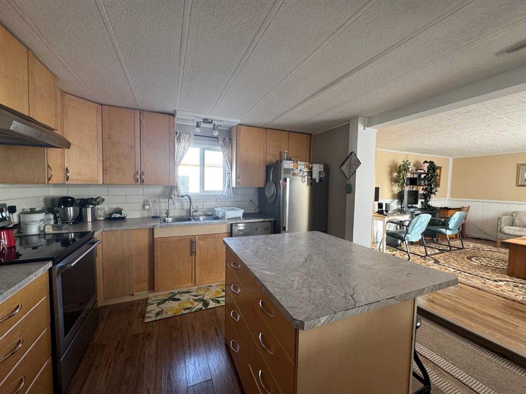 Fifth View of 53, 2715 Westside Drive W, West Side Trailer Court, Lethbridge, Alberta, T1J 4M9