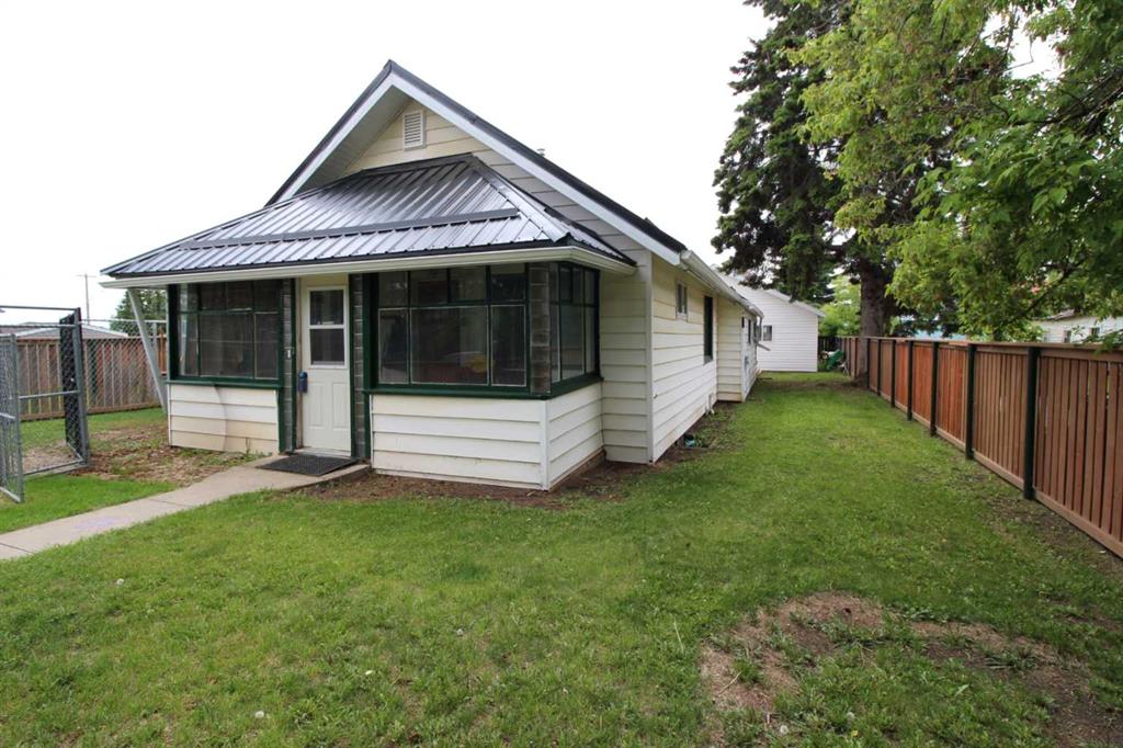 Second View of 4915 52 Avenue , NONE, Eckville, Alberta, T0M 0X0