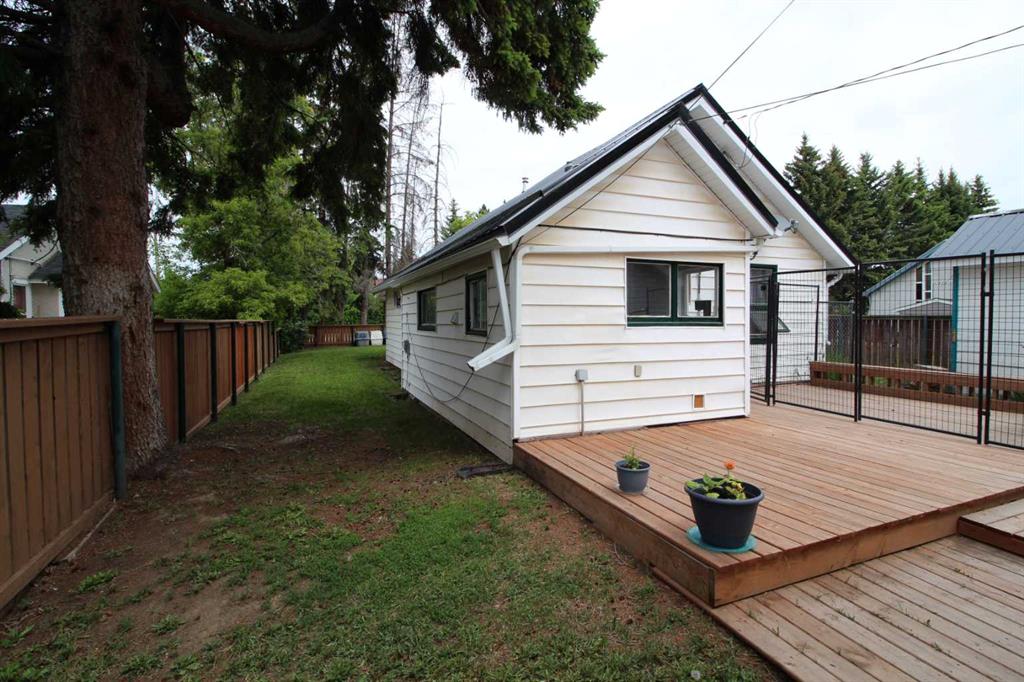 Third View of 4915 52 Avenue , NONE, Eckville, Alberta, T0M 0X0