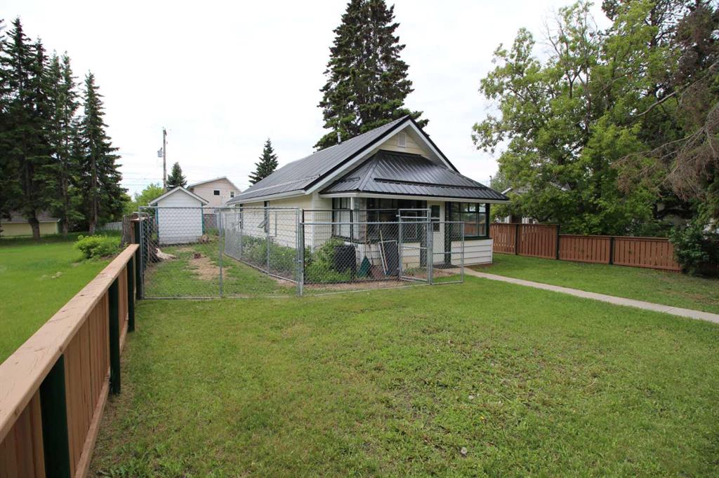 Fourth View of 4915 52 Avenue , NONE, Eckville, Alberta, T0M 0X0