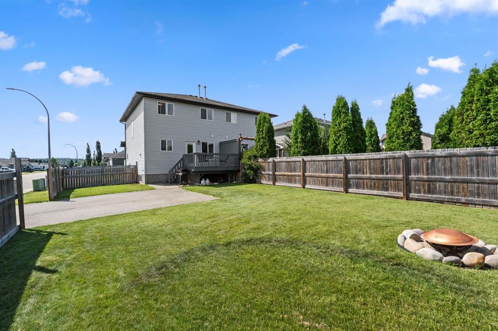 Fifth View of 92 Wellwood Drive , NONE, Whitecourt, Alberta, T7S 0B6