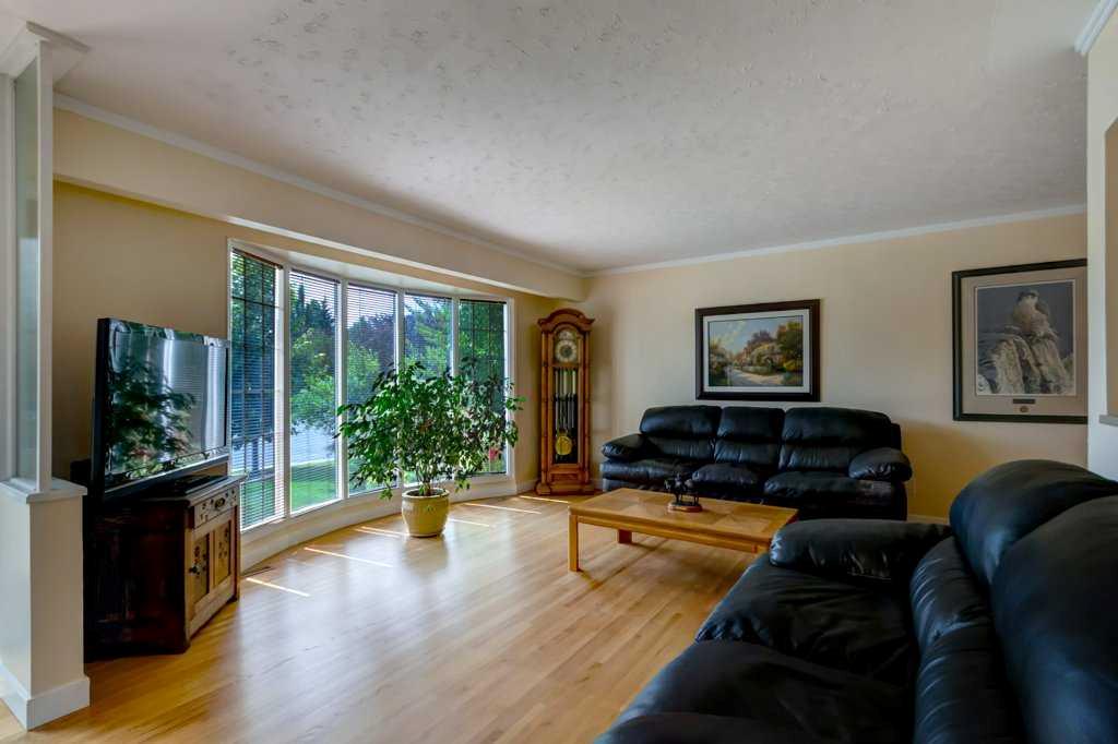 Fourth View of 48 Hillary Crescent SW, Haysboro, Calgary, Alberta, T2V3J2