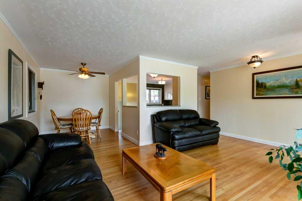 Fifth View of 48 Hillary Crescent SW, Haysboro, Calgary, Alberta, T2V3J2