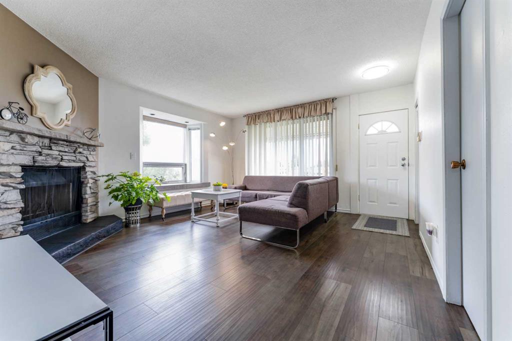 Fourth View of 1502 40 Street SE, Forest Lawn, Calgary, Alberta, T2A 1K2