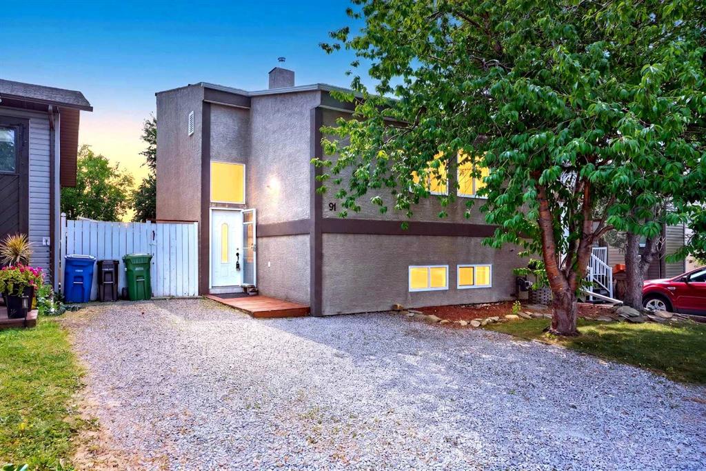 91 Emberdale Way SE, A2334581, Alberta,