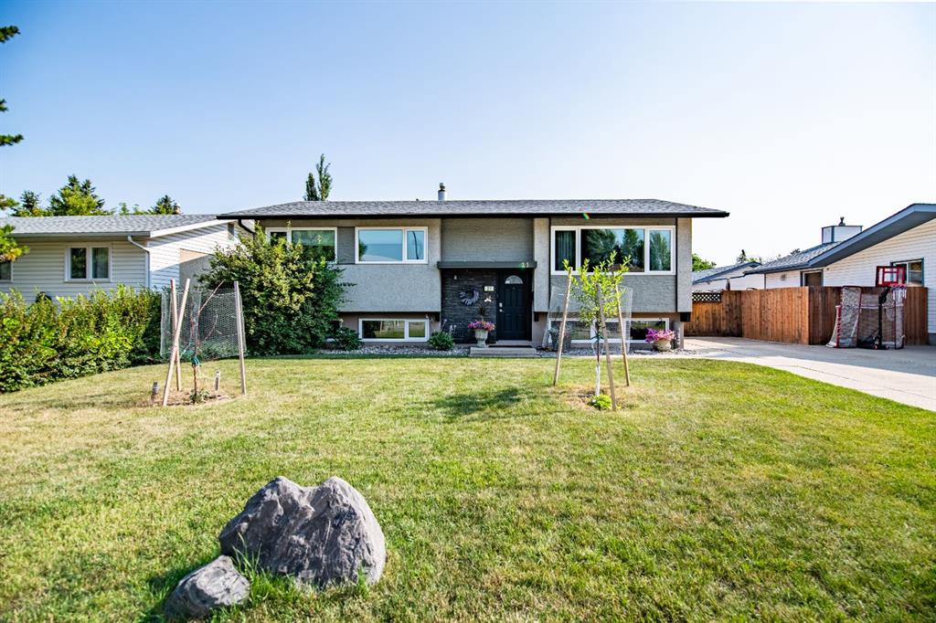 21 Malcolm Crescent , A2334593, Alberta,