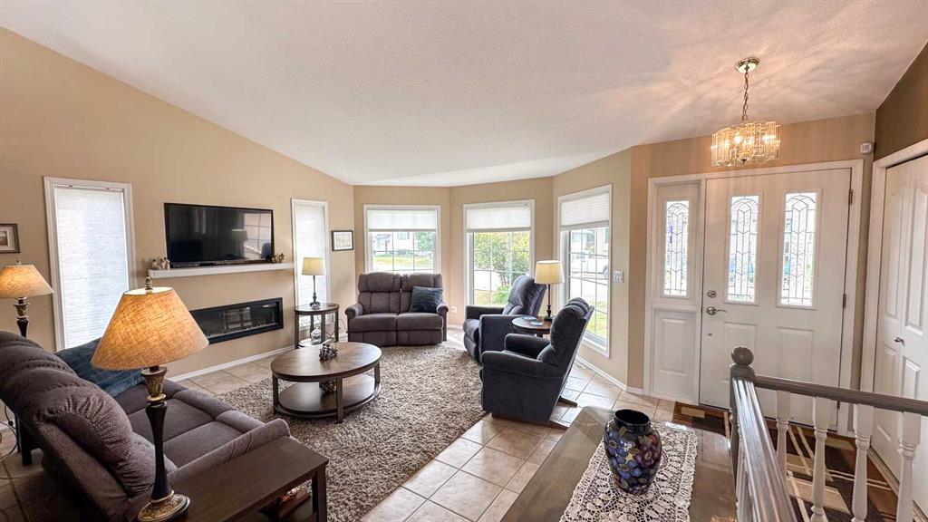 Fifth View of 220 10 Avenue NE, NONE, Sundre, Alberta, T0M1X0